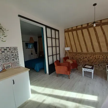 Les Sentiers Normands Nyaraló *